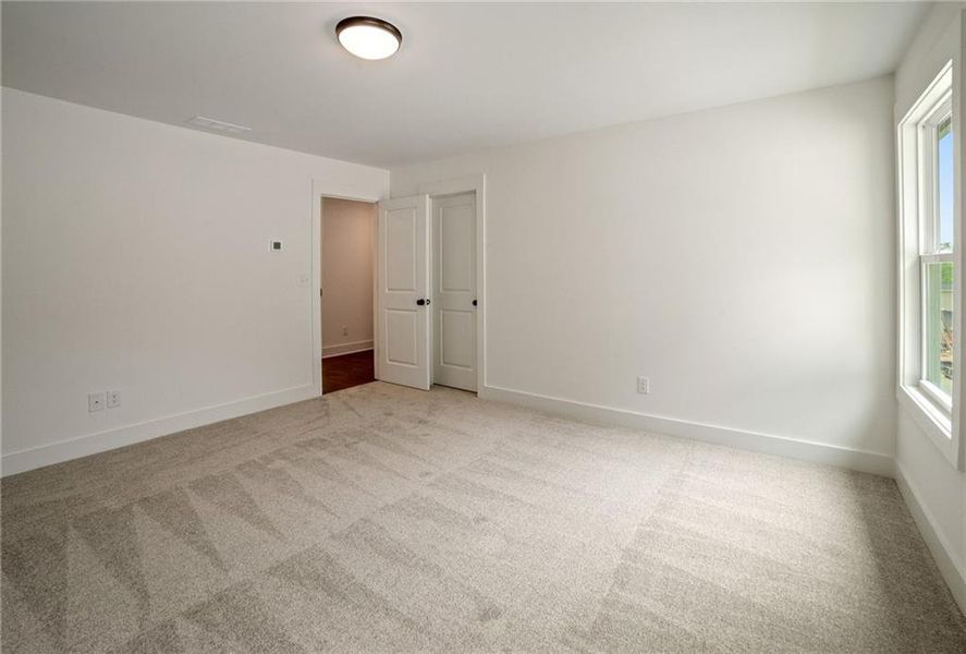 Spacious, unfurnished interior of a new home in , Decatur (Image 9).