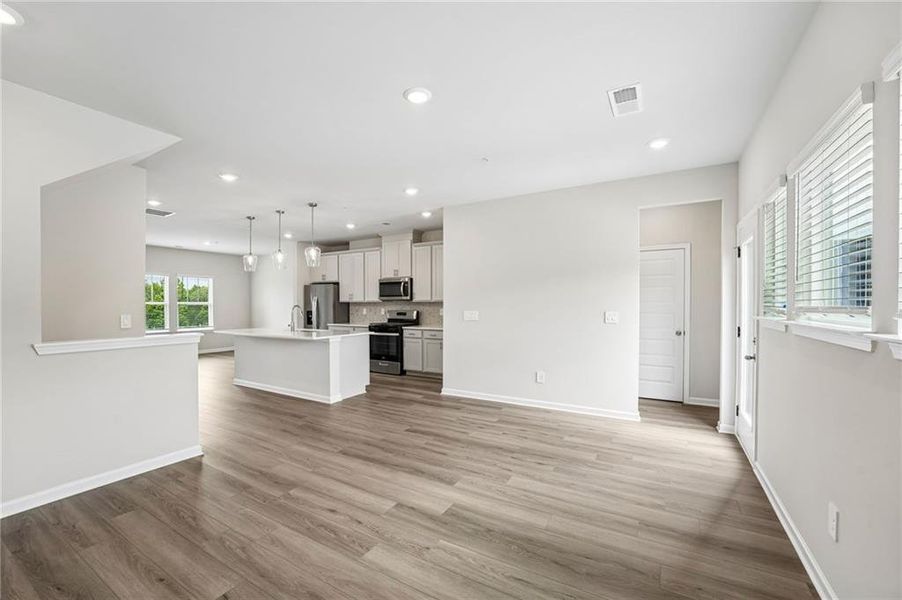 Spacious, unfurnished interior of a new home in , Cumming (Image 37).