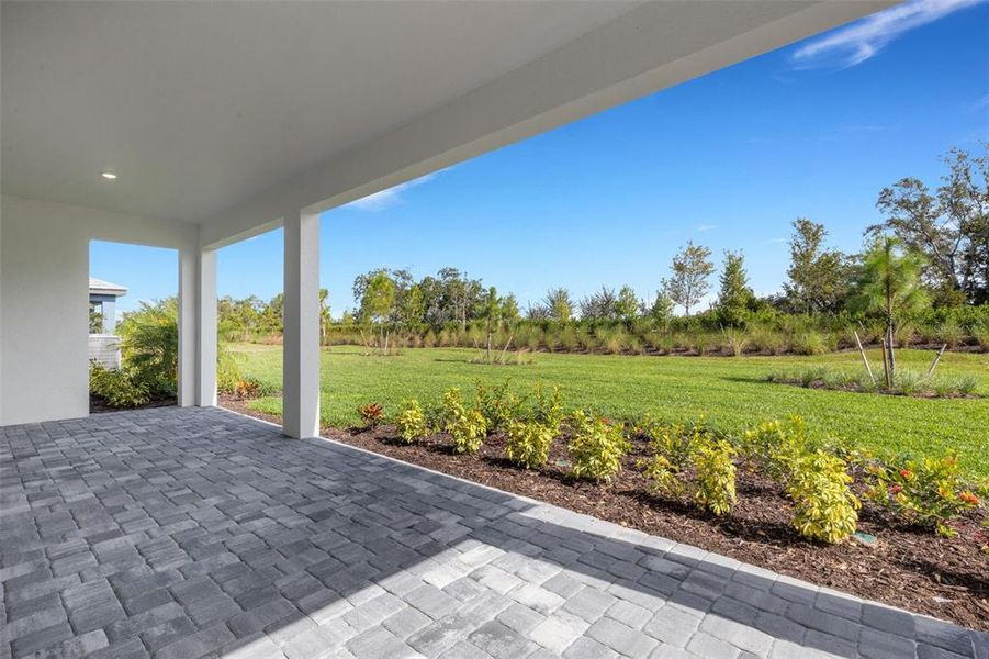 Exterior details and patio area of a home in Hawkstone, Sarasota (Image 3).