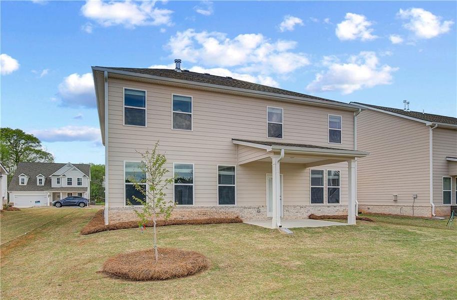 Exterior details and patio area of a home in Cooper Park, McDonough (Image 19).