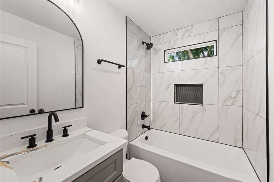 Furnished interior view inside a new home in , Brenham (Image 8).