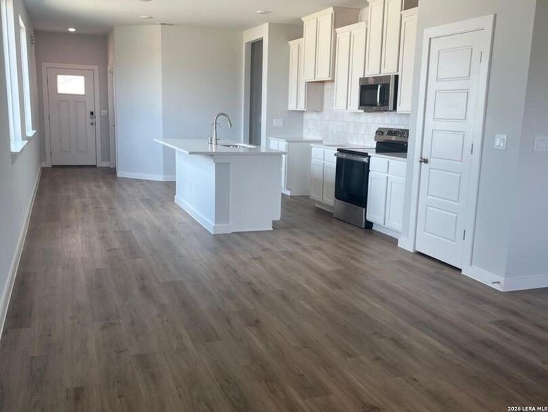 Image 8 of a home in Highland Ridge.