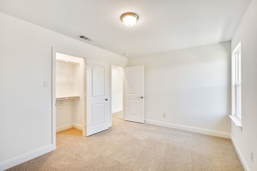 Spacious, unfurnished interior of a new home in Reunion, Rhome (Image 36). Spacious, unfurnished interior of a new home in Reunion, Rhome (Image 36).