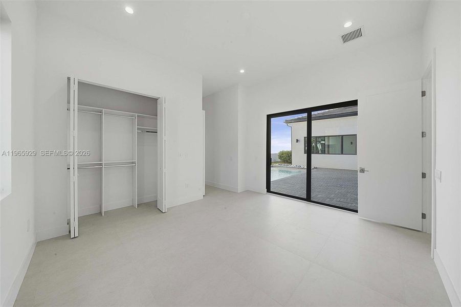 Spacious, unfurnished interior of a new home in , Hollywood (Image 80).