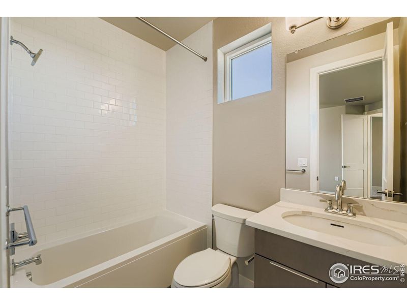 Furnished interior view inside a new home in Baseline, Broomfield (Image 8).