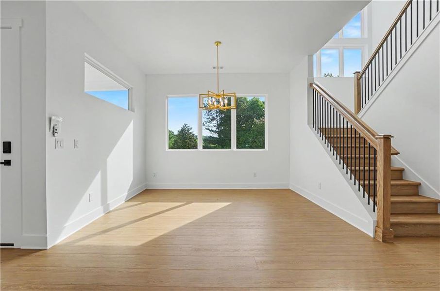 Spacious, unfurnished interior of a new home in , Gainesville (Image 14).