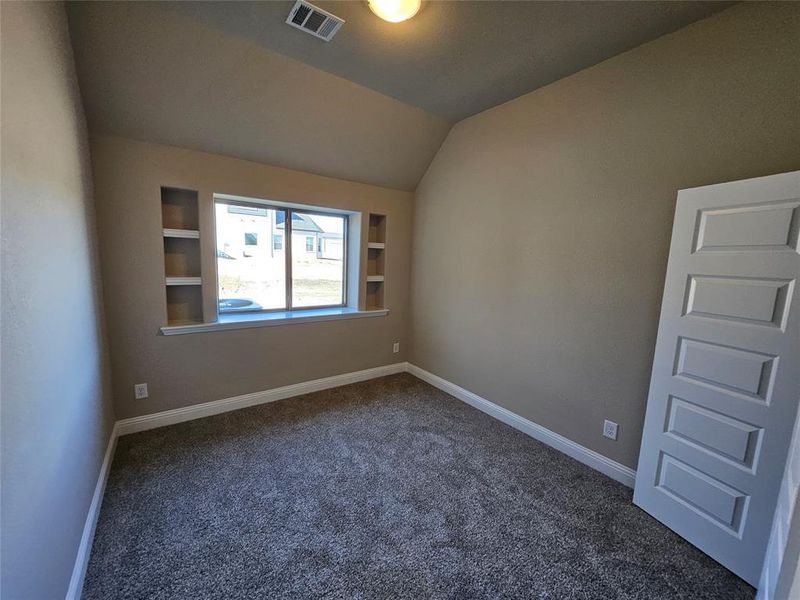 Spacious, unfurnished interior of a new home in Trails of Trenton, Trenton (Image 16).