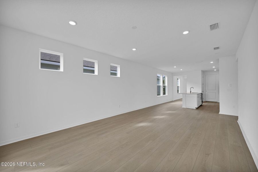 Spacious, unfurnished interior of a new home in Del Webb Wildlight, Yulee (Image 29). Spacious, unfurnished interior of a new home in Del Webb Wildlight, Yulee (Image 29).