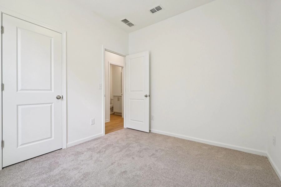 Representative images and renderings are for illustrative purposes. Actual structural options and design finishes of home may vary. Representative images and renderings are for illustrative purposes. Actual structural options and design finishes of home may vary.