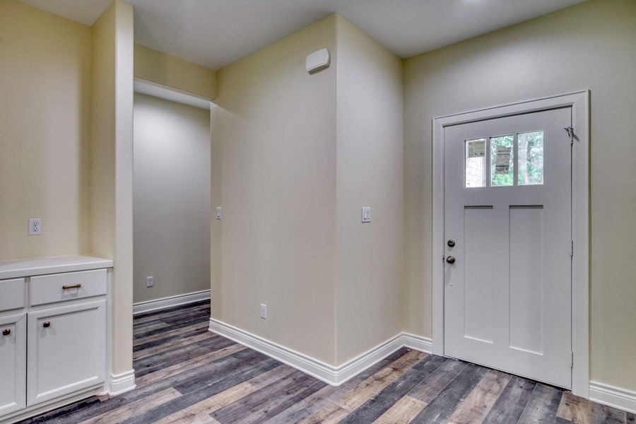 Spacious, unfurnished interior of a new home in , Huntsville (Image 16). Spacious, unfurnished interior of a new home in , Huntsville (Image 16).
