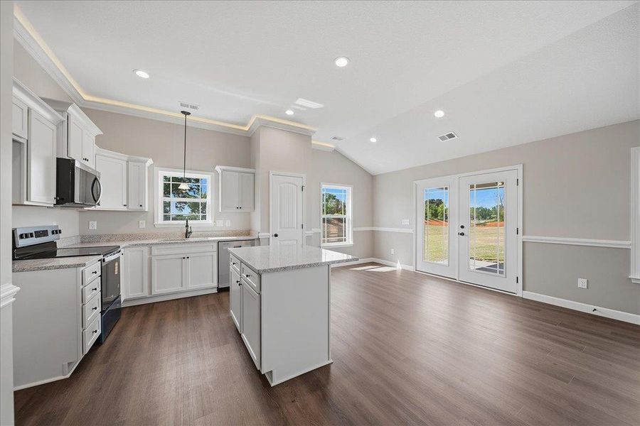 Furnished interior view inside a new home in Bent Tree, Gaffney (Image 8).