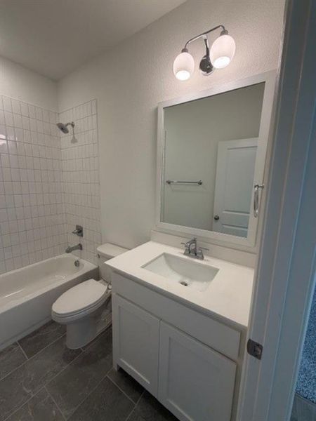Furnished interior view inside a new home in , Sanger (Image 6).