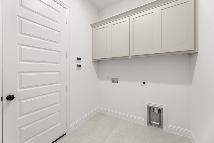 Spacious, unfurnished interior of a new home in Nelson Lake Estates, Rockwall (Image 18).