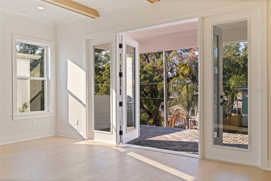 Spacious, unfurnished interior of a new home in , St. Petersburg (Image 36).