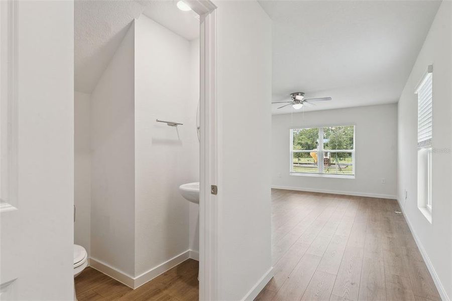 Spacious, unfurnished interior of a new home in Vineland Reserve, Osteen (Image 32).