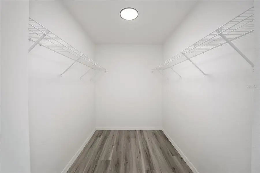 Spacious, unfurnished interior of a new home in , Dunnellon (Image 40).