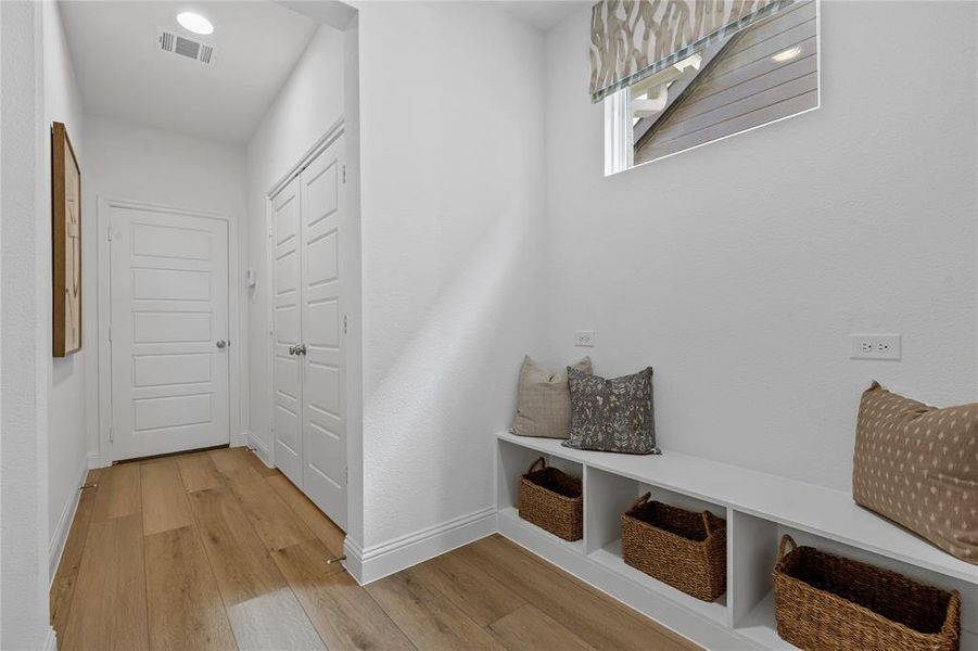 Image 35 of a home in Karis.