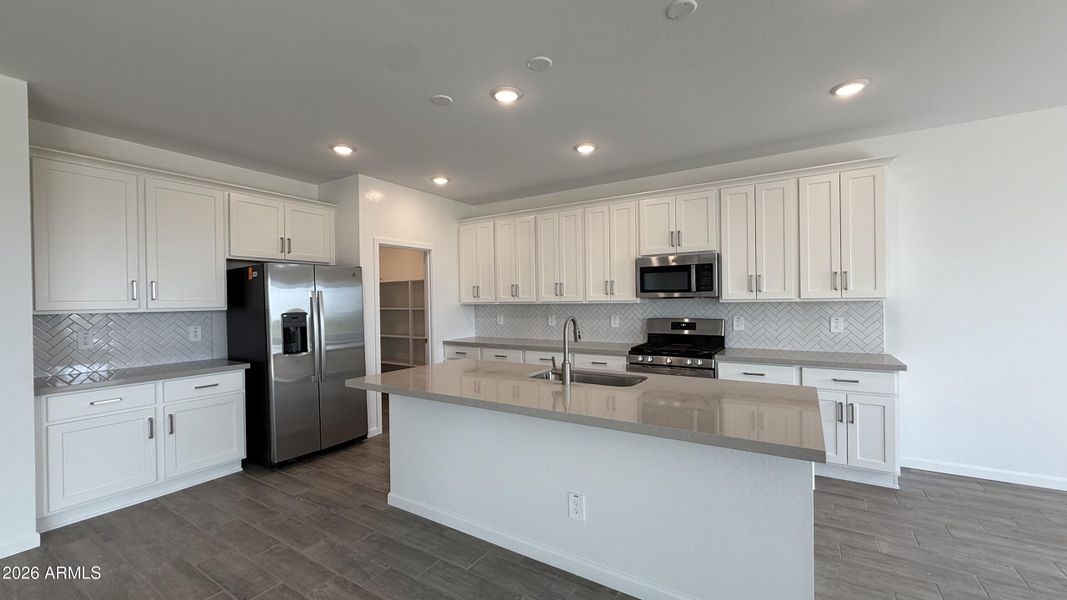 02 - Kitchen 02 - Kitchen