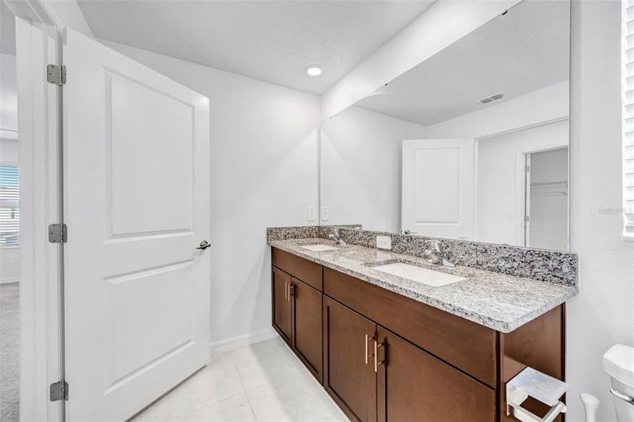 Furnished interior view inside a new home in Townes at Southshore Pointe, Ruskin (Image 12).