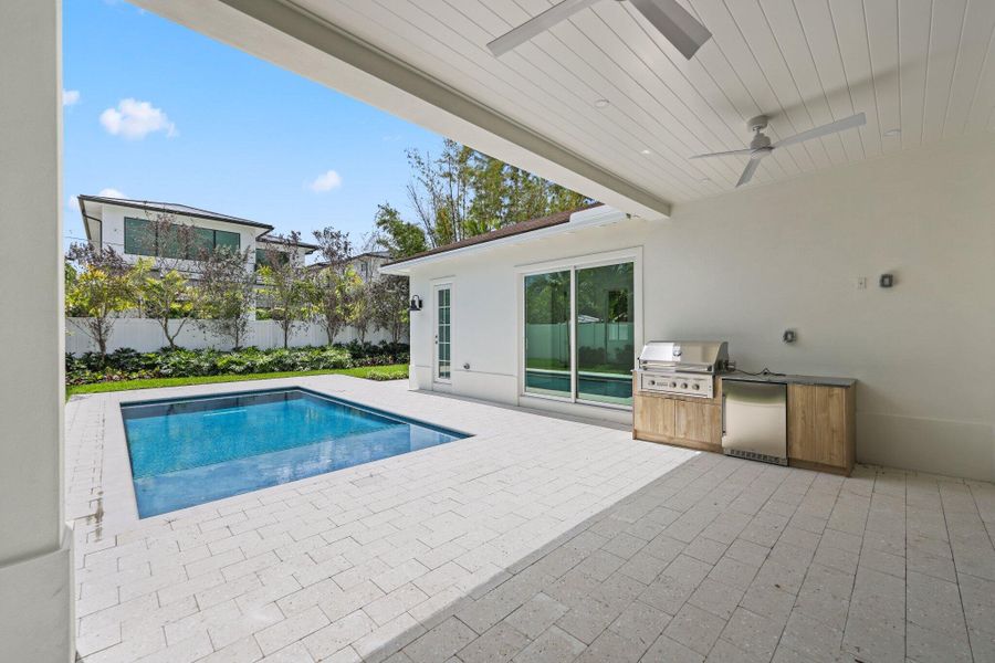 238 Northeast 12th St - 82.jpg-SMALL