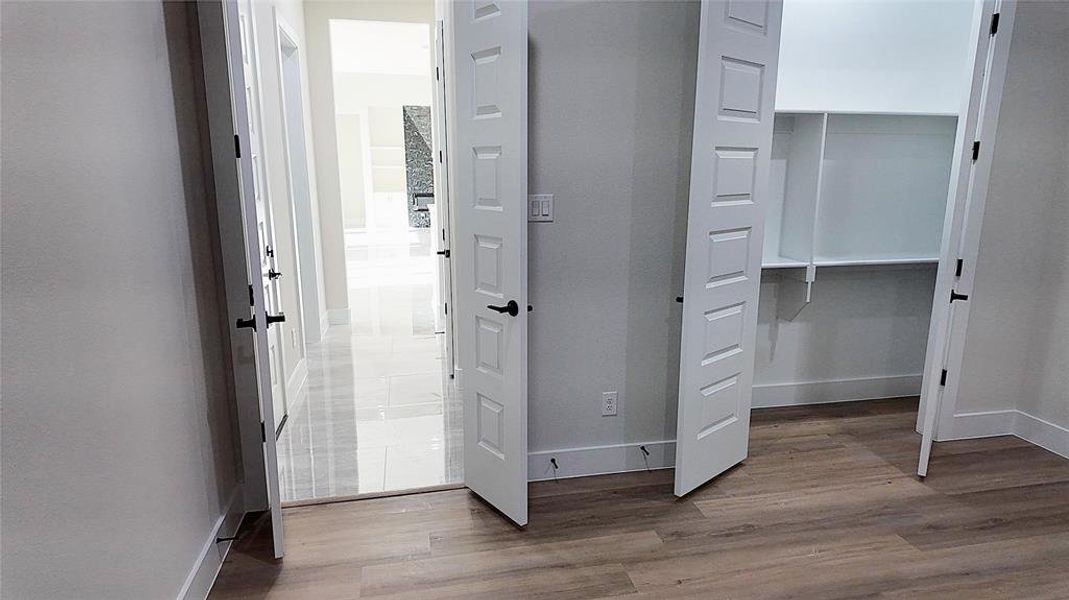 Spacious, unfurnished interior of a new home in , Union Valley (Image 25).