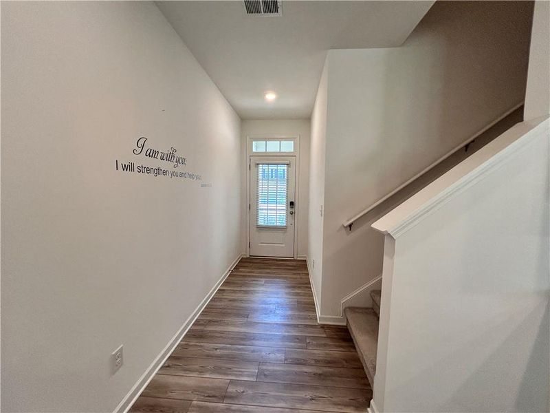 Spacious, unfurnished interior of a new home in , Suwanee (Image 39).