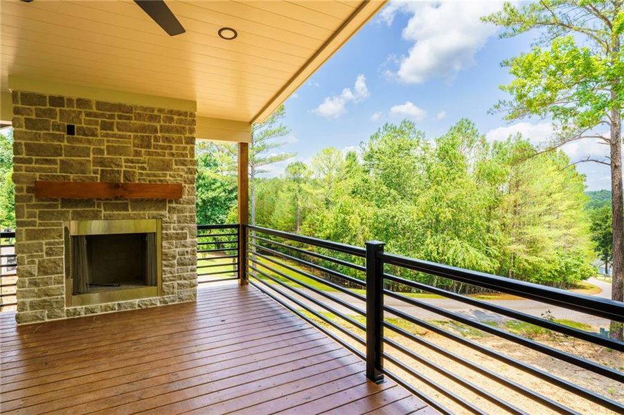 Exterior details and patio area of a home in , Blairsville (Image 24).
