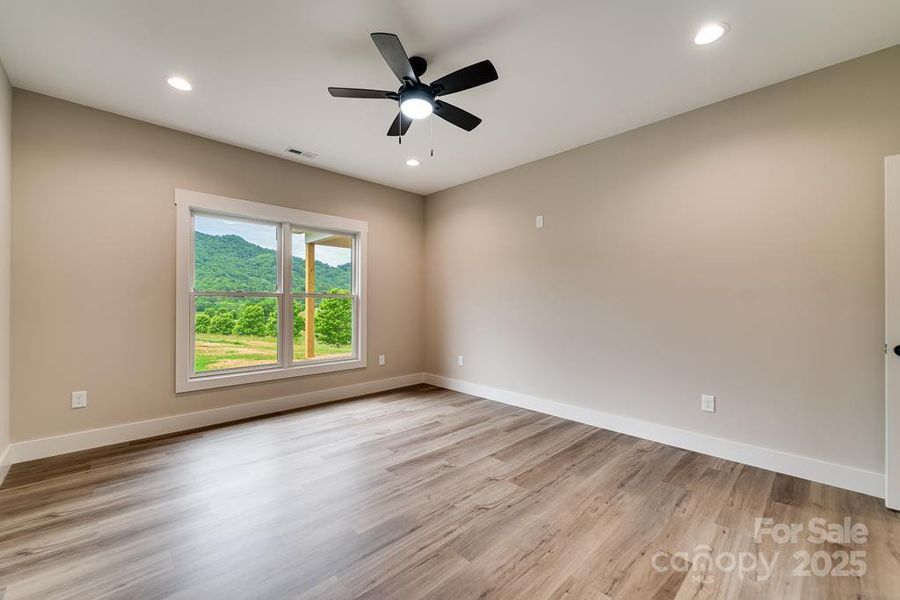 Spacious, unfurnished interior of a new home in , Clyde (Image 27).