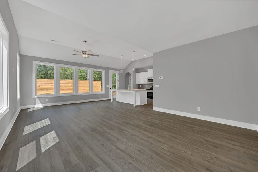 Spacious, unfurnished interior of a new home in Givens Park, Chattanooga (Image 22).