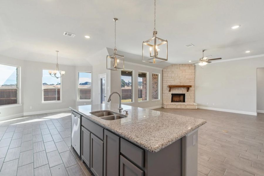 Image 240 representing the Concept 2373 by Landsea Homes in Coyote Crossing, Godley, TX. Image 240 representing the Concept 2373 by Landsea Homes in Coyote Crossing, Godley, TX.