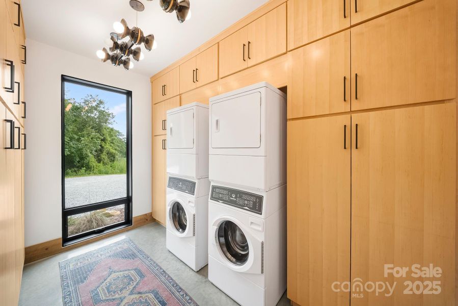 Image 41 of a home in .