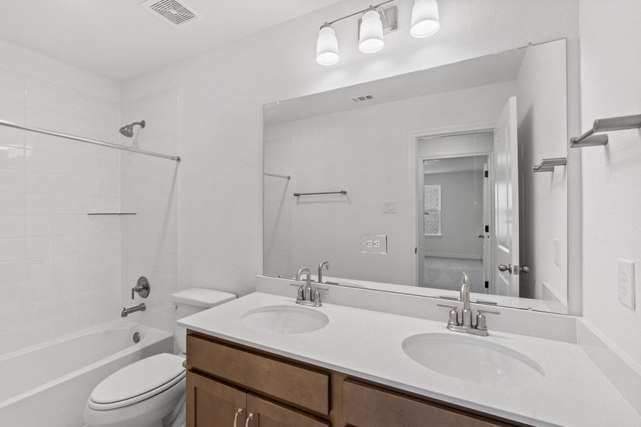 Note: Sample product photo. Actual exterior and interior selections may vary by homesite. Photo may be virtually staged