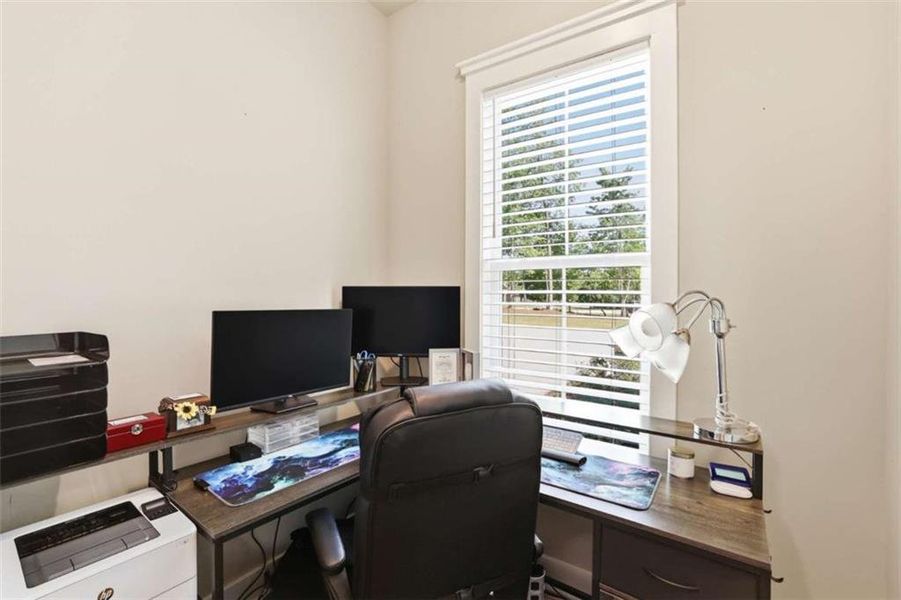 Furnished interior view inside a new home in , Clarkesville (Image 41).