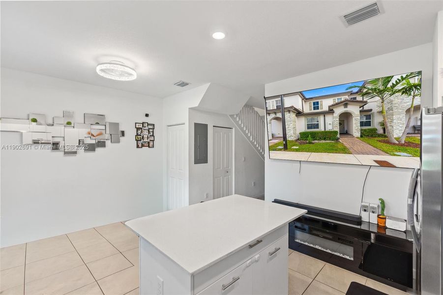 Furnished interior view inside a new home in Westview: Provence Collection, Miami (Image 16). Furnished interior view inside a new home in Westview: Provence Collection, Miami (Image 16).