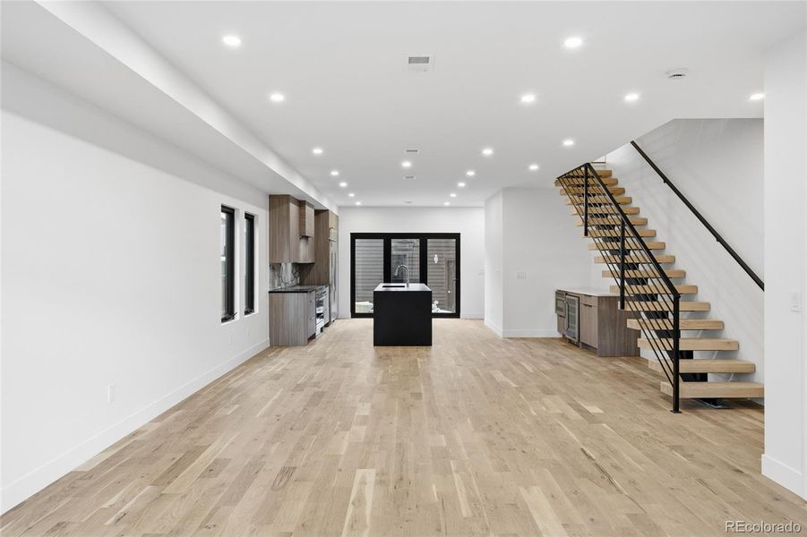 Spacious, unfurnished interior of a new home in , Denver (Image 21).