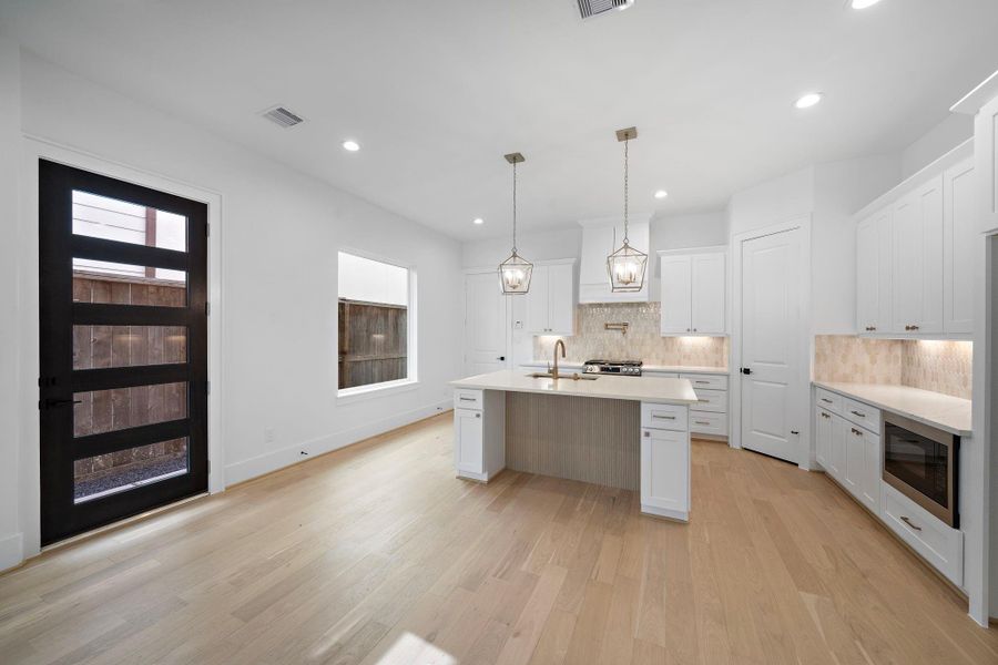 Furnished interior view inside a new home in , Houston (Image 5).