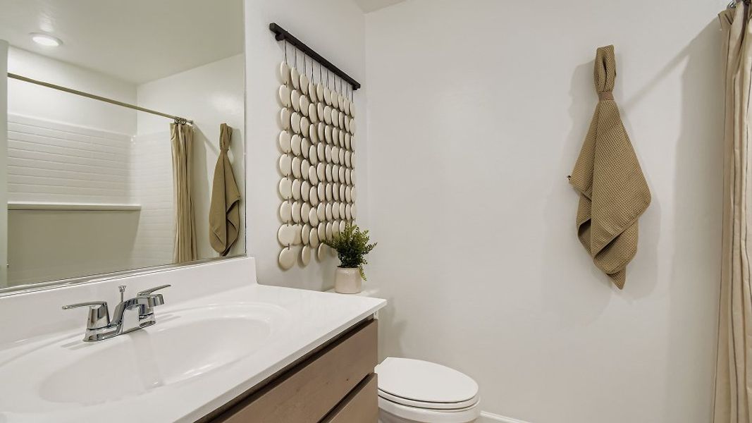 2259 Bliss Bath2 1of2 F1