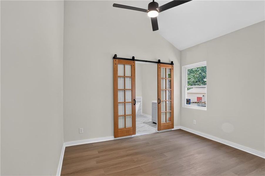Spacious, unfurnished interior of a new home in , Scottdale (Image 37).