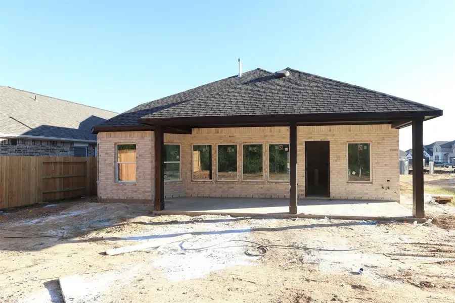 Exterior details and patio area of a home in Sorella, Tomball (Image 3).