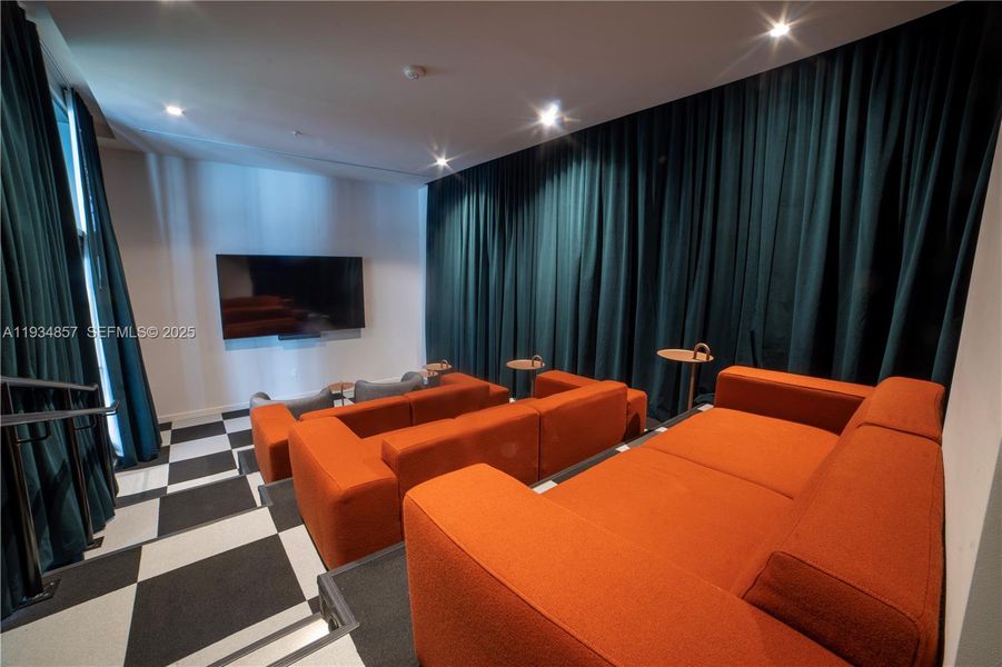 Community amenities in , Miami (Image 30).