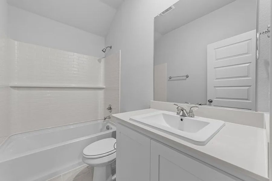 Representative furnished interior of a home built from the Knollwood by Cambridge Homes in Rolling Ridge, Van Alstyne (Image 5).