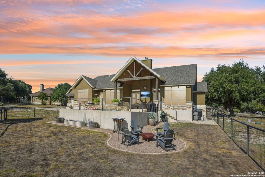 Community amenities in , Spring Branch (Image 32).