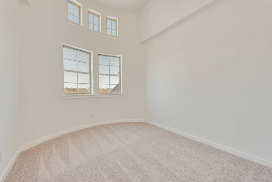 Spacious, unfurnished interior of a new home in Chatham Reserve, Providence Village (Image 29).