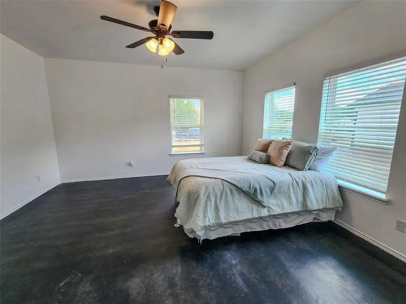 Furnished interior view inside a new home in , Kennedale (Image 5).