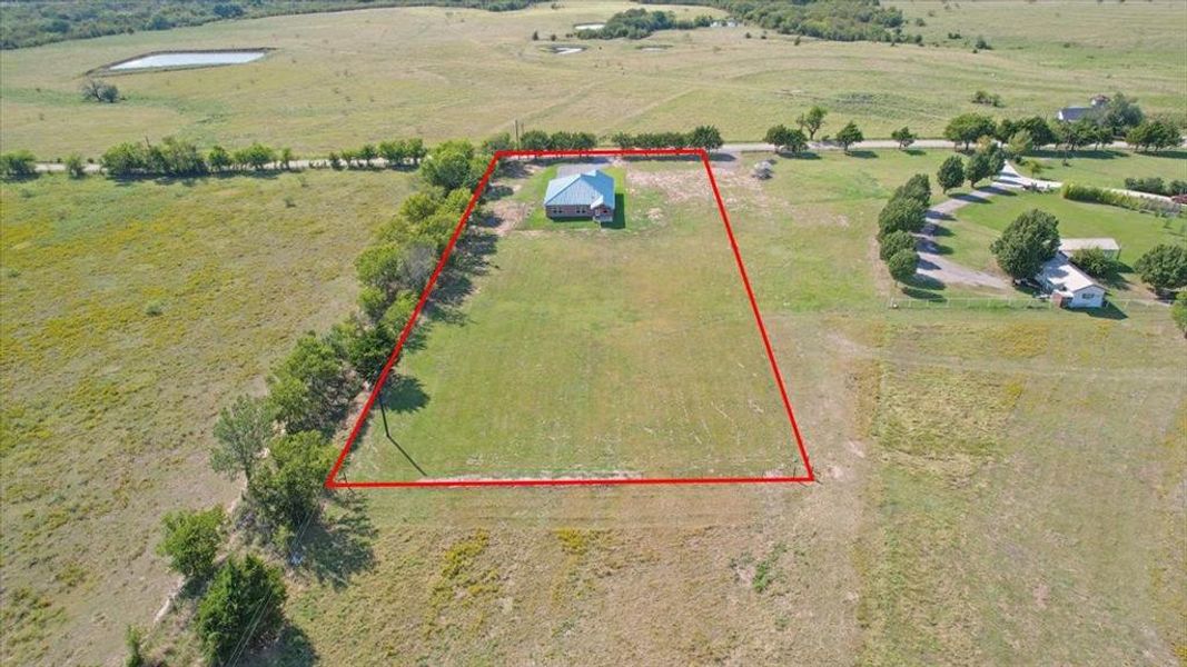 Image 27 of a home in . Image 27 of a home in .