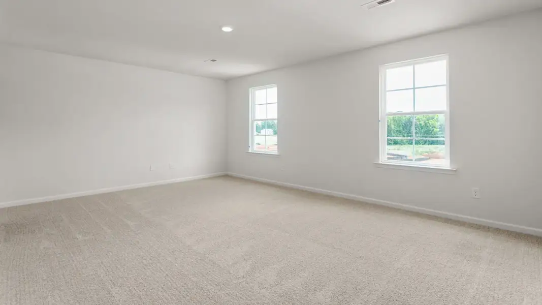Spacious, unfurnished interior of a new home in Aspen Place, Thomasville (Image 18).