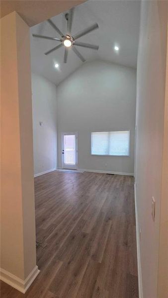 Spacious, unfurnished interior of a new home in , Cartersville (Image 8).