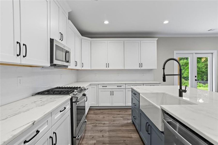 Furnished interior view inside a new home in , Dallas (Image 15). Furnished interior view inside a new home in , Dallas (Image 15).