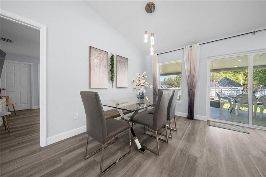 Furnished interior view inside a new home in , Dunnellon (Image 12).