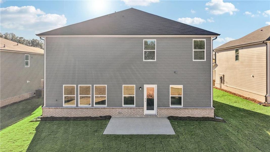 Exterior details and patio area of a home in Parkside at Grayson, Grayson (Image 4).